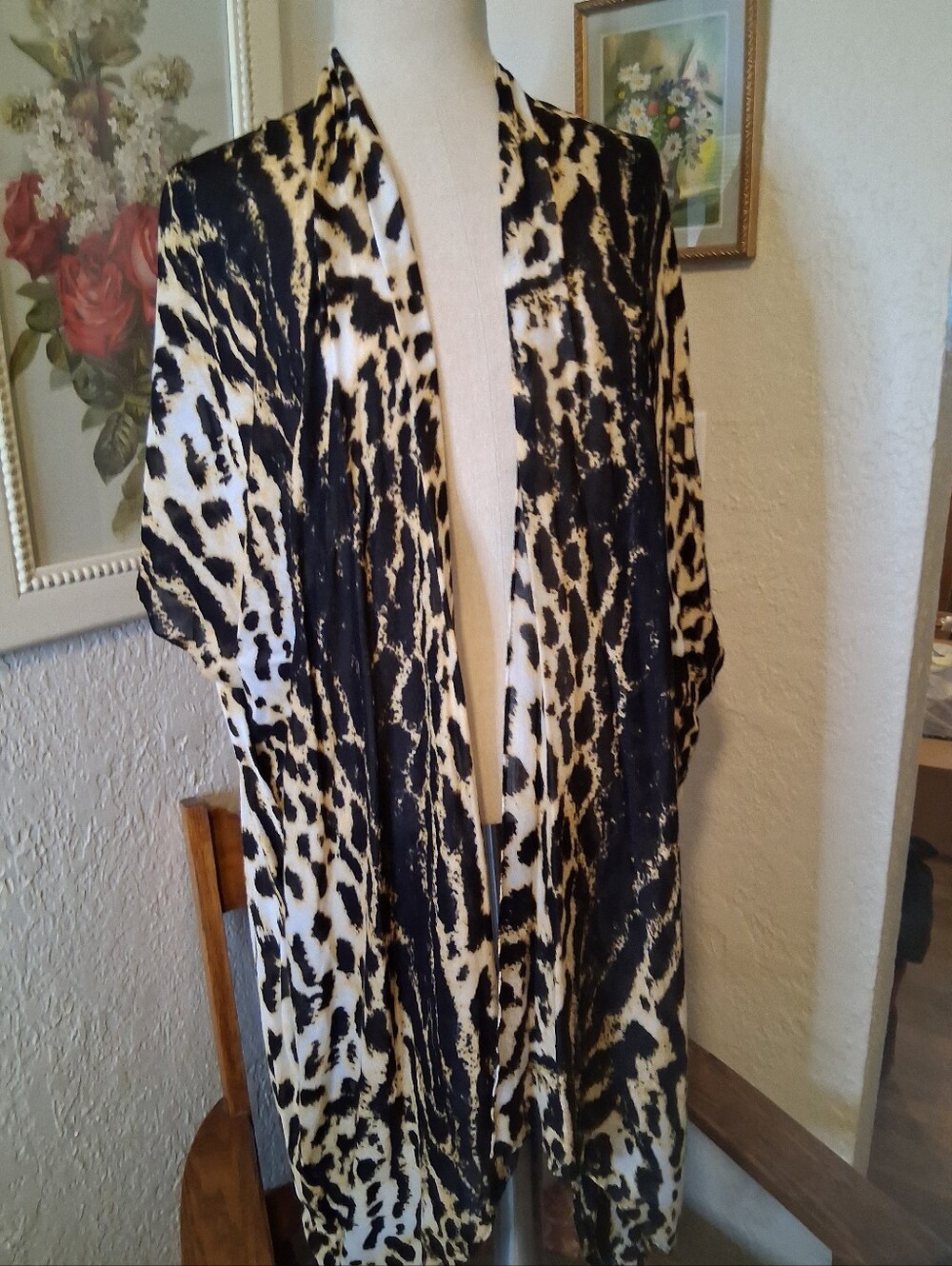 Leopard Print Open-Front Women's Kimono Shrug - Black & Cream
